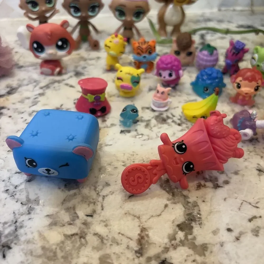 Littlest Pet Shop Lot Shopkins‎ Hatchimals Mini Blume Girl Toy Figures Lot Of 40
